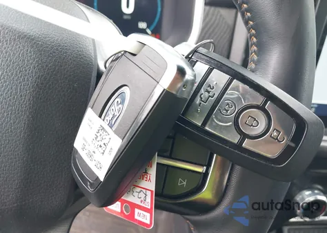 2023 Ford F-150 Platinum z USA, uszkodzony, nr VIN 1FTFW1E89PFA36774